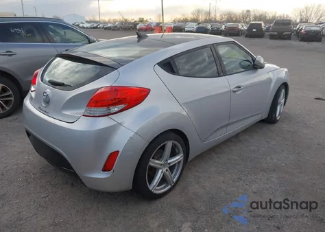 2016 Hyundai Veloster from USA, damaged, VIN KMHTC6AD8GU252621